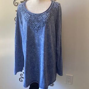 EUC CJ Banks Long Sleeved Top    Lace Accent   Rayon/Polyester    Blue    3X